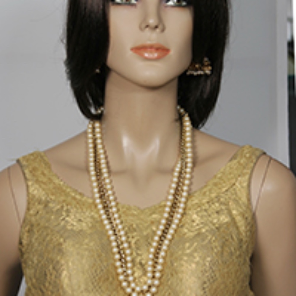 Long pearl and gold chain necklace